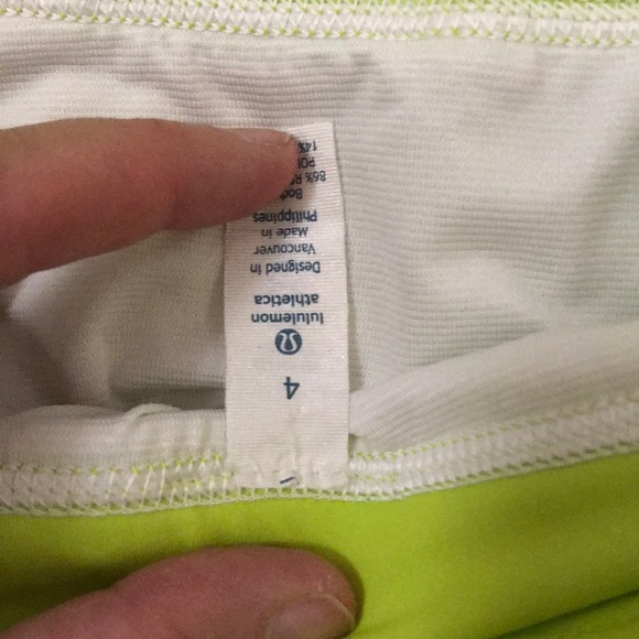 Lululemon Speed Short - 4 way stretch - lime - Picture 4 of 4